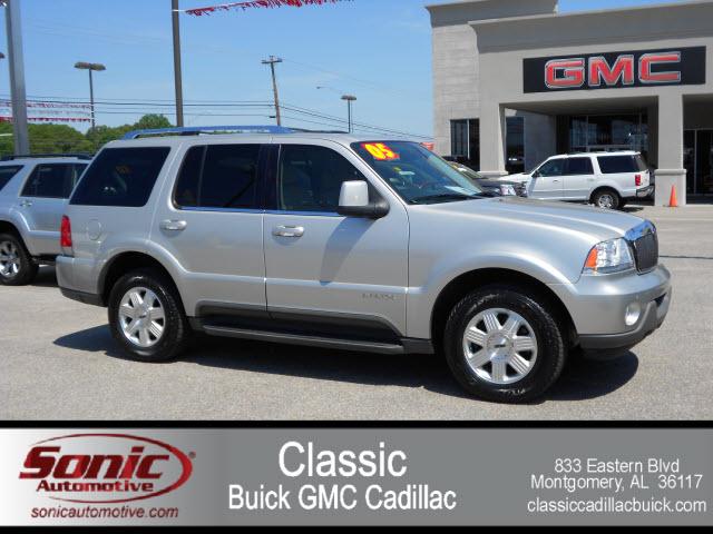 Photo of 2005 Lincoln Aviator