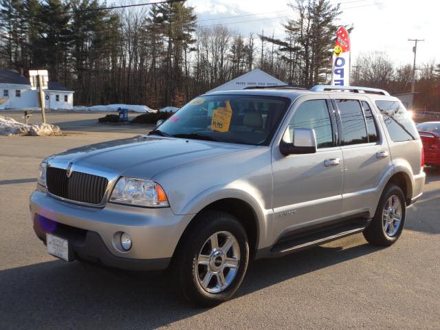 Photo of 2004 Lincoln Aviator