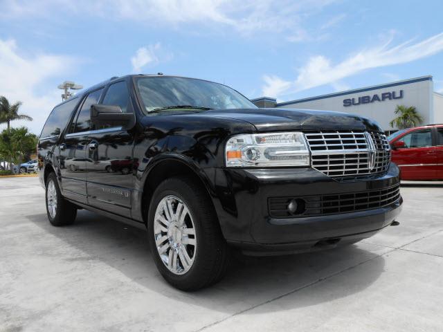 Photo of 2008 Lincoln Navigator L