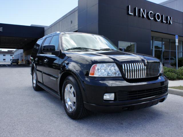Photo of 2006 Lincoln Navigator