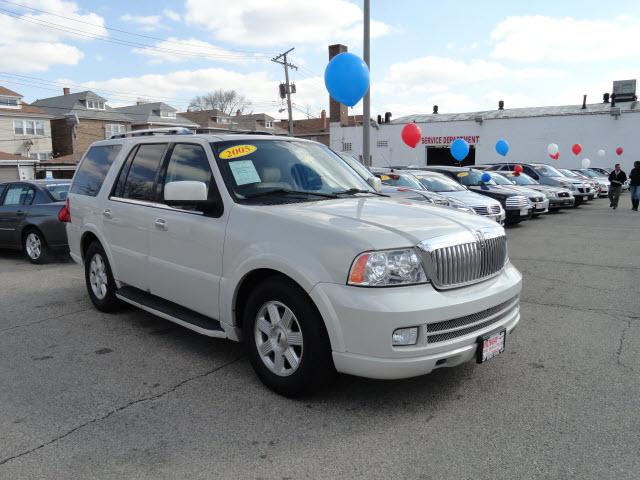 Photo of 2005 Lincoln Navigator