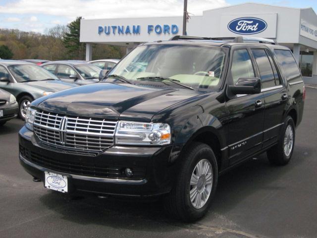Photo of 2009 Lincoln Navigator