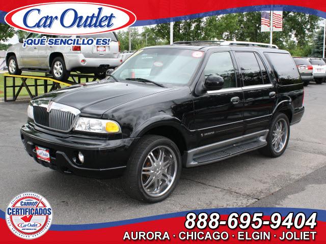 Photo of 2000 Lincoln Navigator