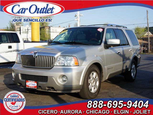 Photo of 2004 Lincoln Navigator
