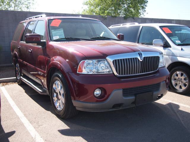 Photo of 2004 Lincoln Navigator