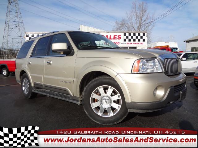 Photo of 2004 Lincoln Navigator