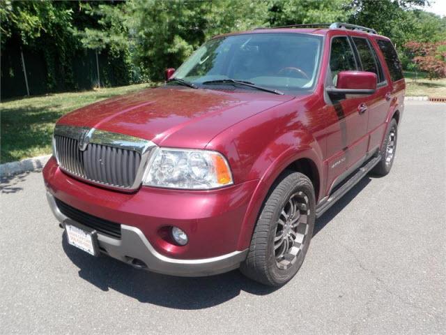 Photo of 2004 Lincoln Navigator