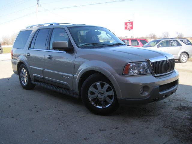 Photo of 2004 Lincoln Navigator