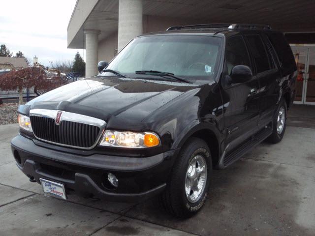 Photo of 1999 Lincoln Navigator