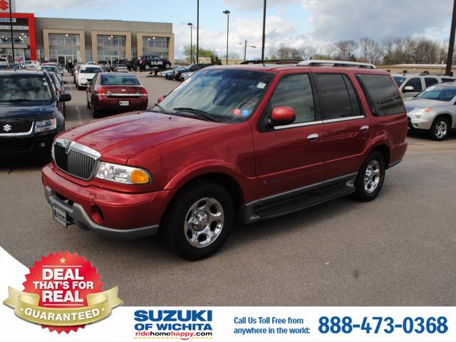 Photo of 2000 Lincoln Navigator