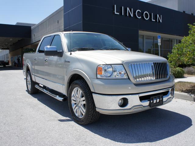 Photo of 2006 Lincoln Mark LT