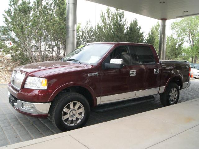 Photo of 2006 Lincoln Mark LT