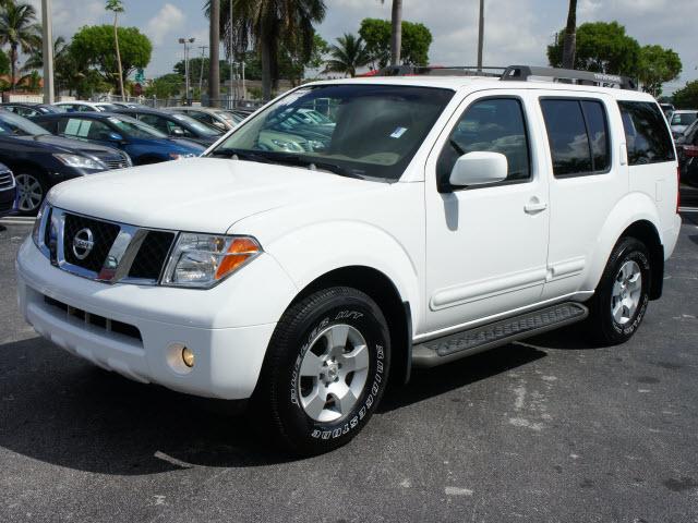 Photo of 2006 Nissan Pathfinder