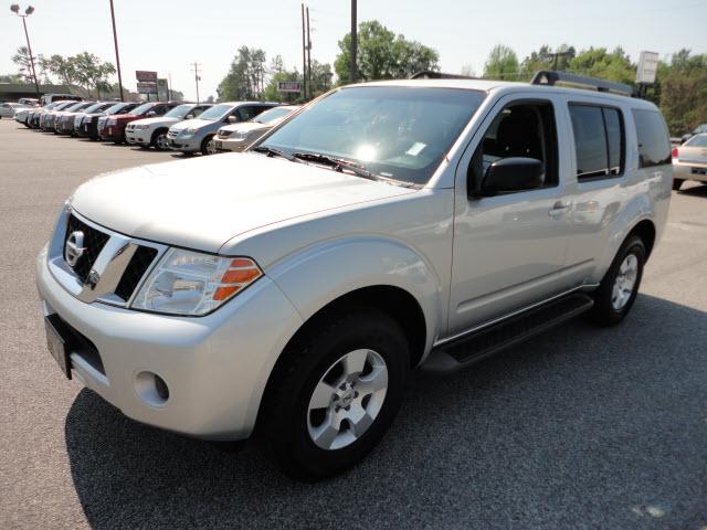 Photo of 2008 Nissan Pathfinder