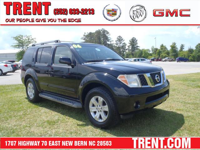 Photo of 2006 Nissan Pathfinder