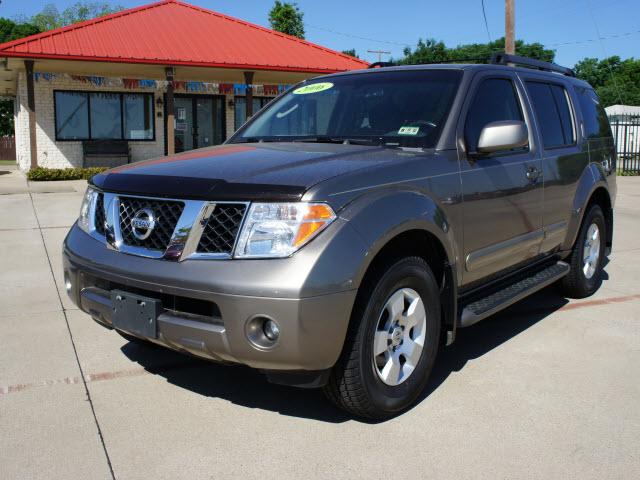 Photo of 2006 Nissan Pathfinder