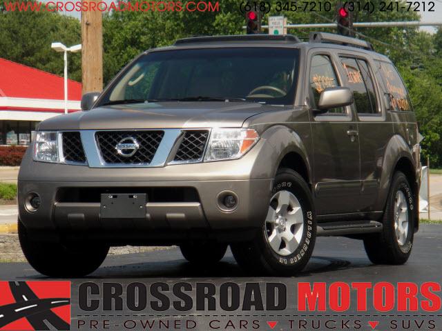Photo of 2005 Nissan Pathfinder