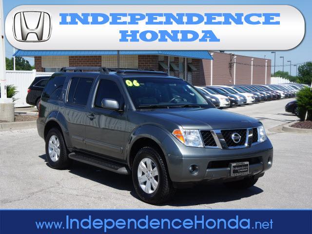 Photo of 2006 Nissan Pathfinder