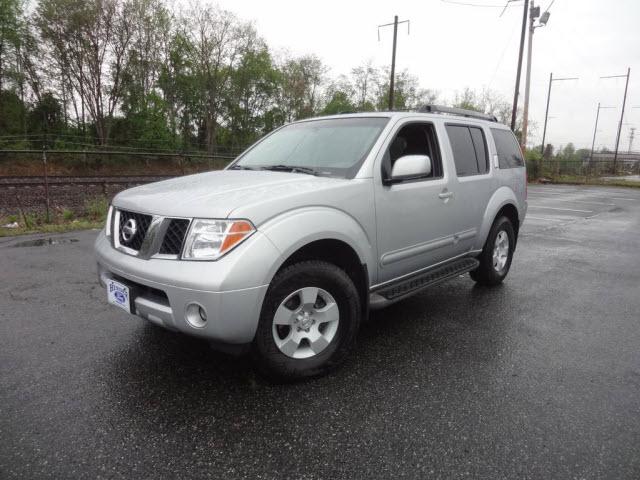 Photo of 2005 Nissan Pathfinder