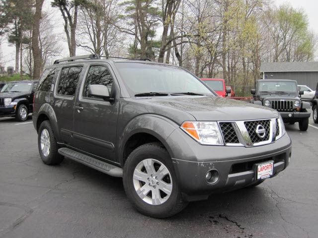 Photo of 2006 Nissan Pathfinder