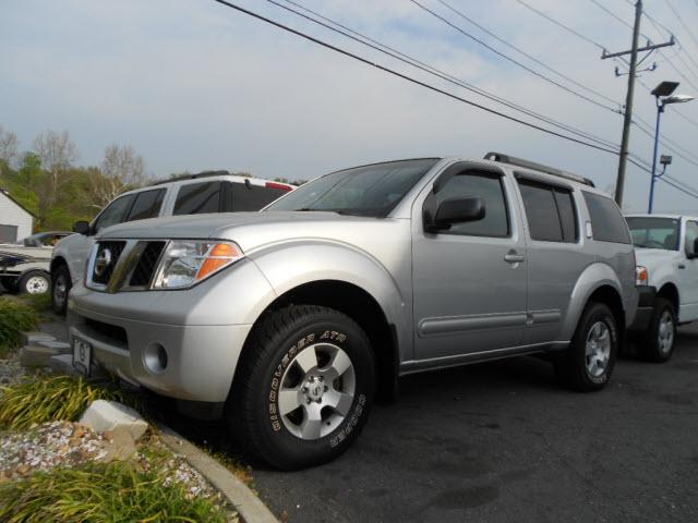 Photo of 2006 Nissan Pathfinder