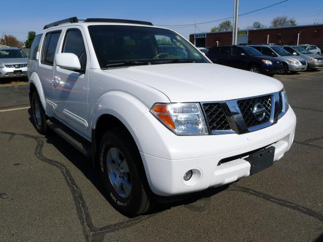 Photo of 2005 Nissan Pathfinder