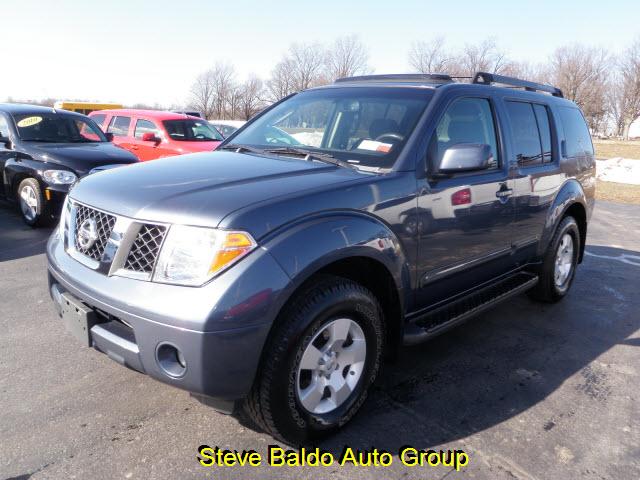 Photo of 2006 Nissan Pathfinder
