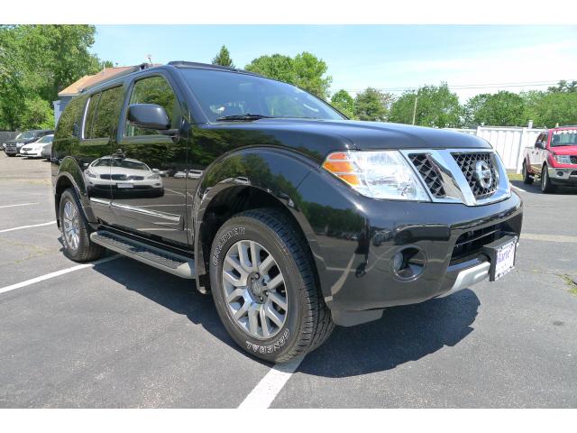 Photo of 2010 Nissan Pathfinder