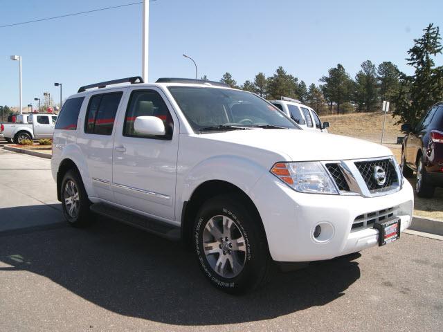 Photo of 2012 Nissan Pathfinder