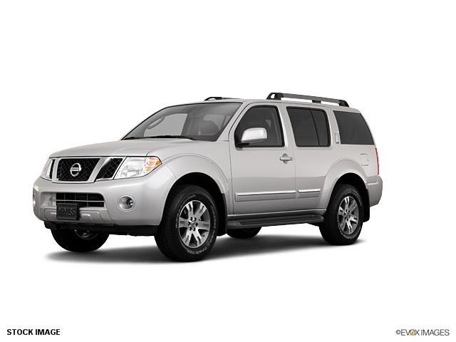 Photo of 2011 Nissan Pathfinder