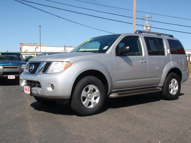 Photo of 2010 Nissan Pathfinder