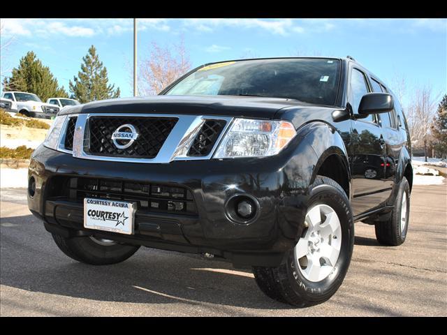 Photo of 2010 Nissan Pathfinder