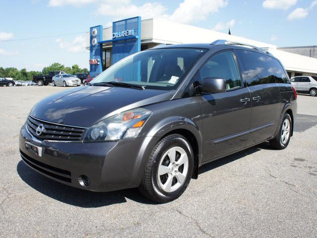 Photo of 2007 Nissan Quest