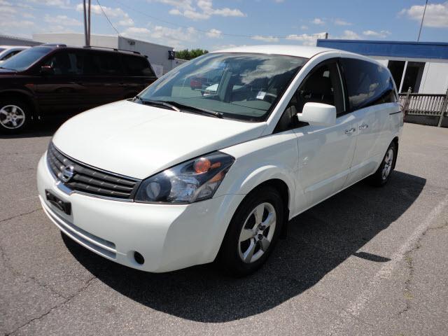 Photo of 2009 Nissan Quest