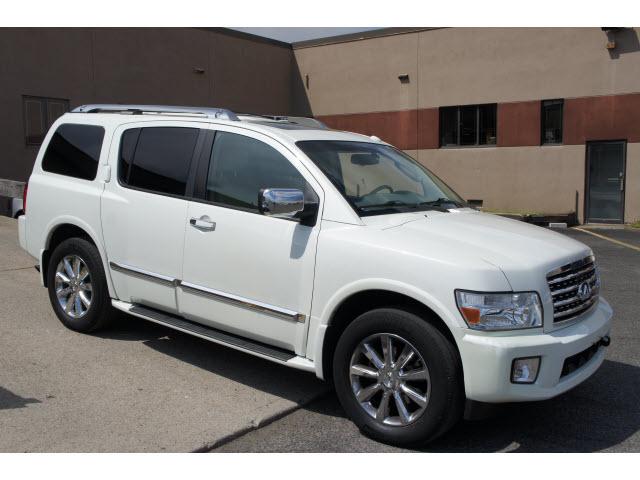 Photo of 2008 Infiniti QX56