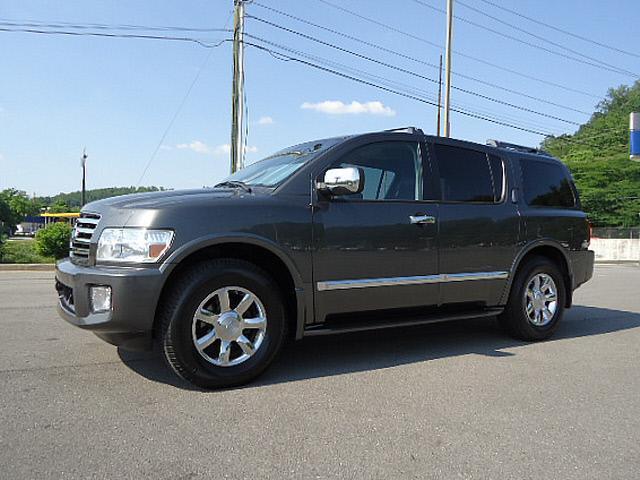 Photo of 2005 Infiniti QX56