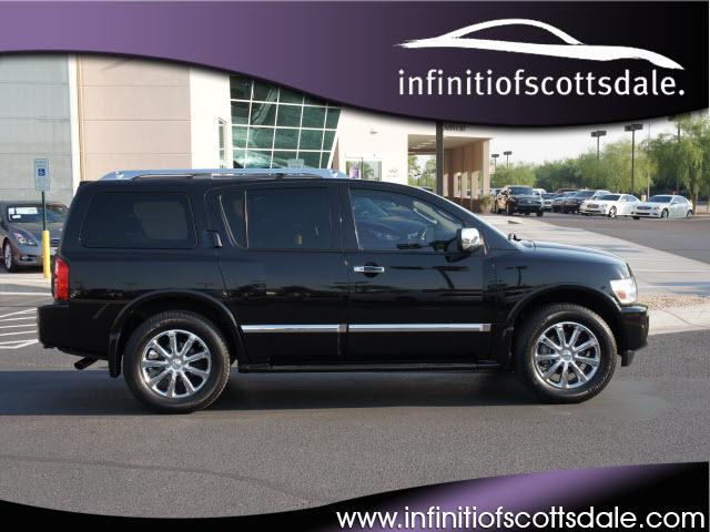 Photo of 2010 Infiniti QX56