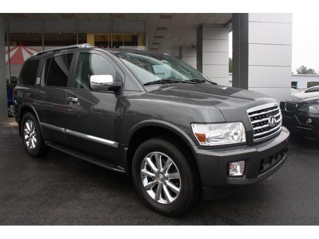 Photo of 2010 Infiniti QX56