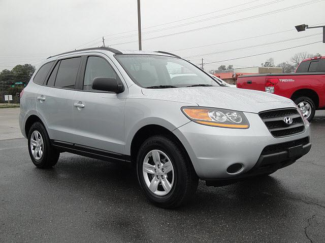 Photo of 2009 Hyundai Santa Fe