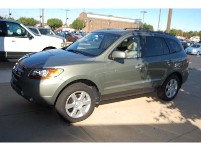 Photo of 2009 Hyundai Santa Fe