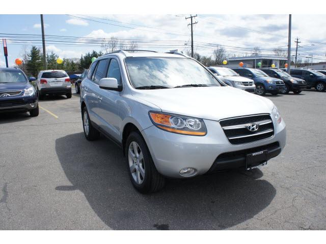 Photo of 2009 Hyundai Santa Fe