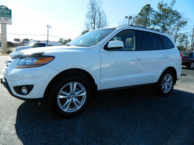 Photo of 2010 Hyundai Santa Fe