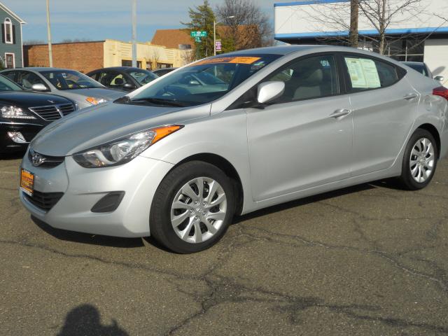 Photo of 2011 Hyundai Elantra