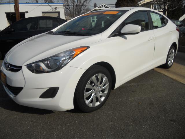 Photo of 2011 Hyundai Elantra