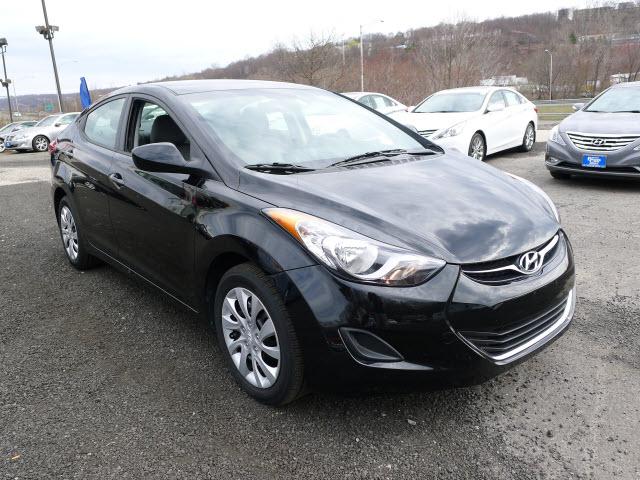 Photo of 2011 Hyundai Elantra