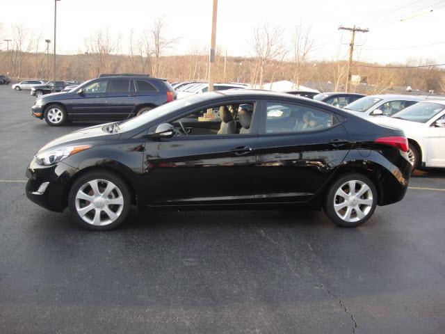 Photo of 2011 Hyundai Elantra