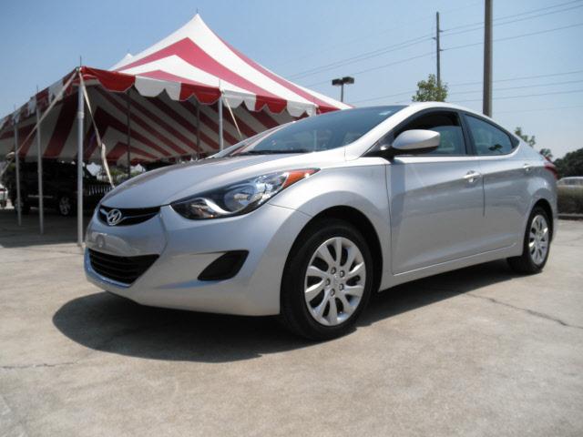 Photo of 2012 Hyundai Elantra