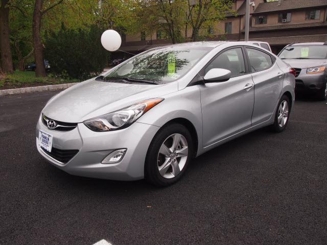 Photo of 2012 Hyundai Elantra