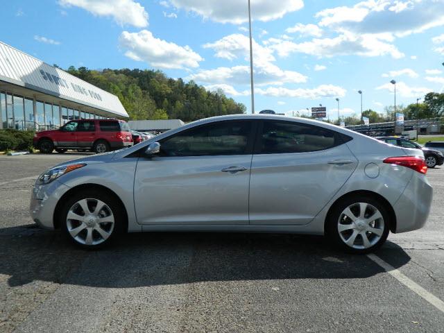 Photo of 2011 Hyundai Elantra