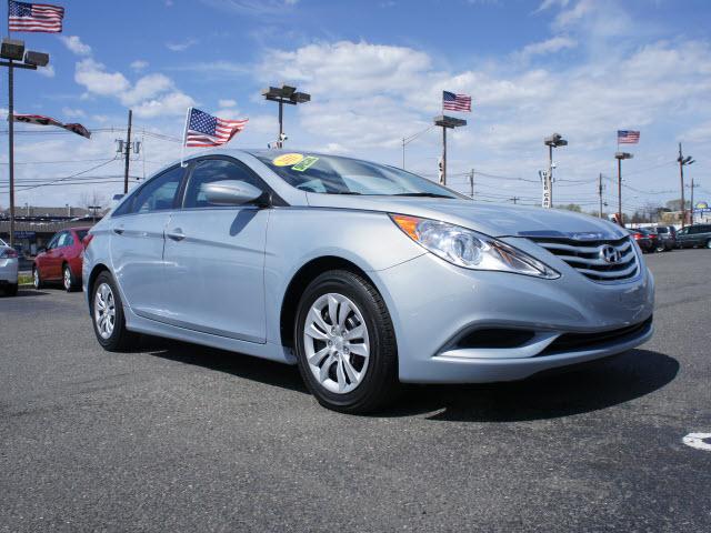 Photo of 2011 Hyundai Sonata
